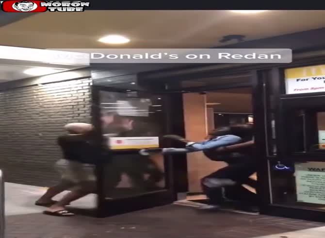 Video :Donald, she's playing the incorrect MC!